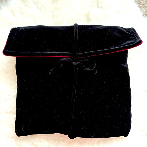 Bagteria Velvet Dust Bag - Picture 1 of 8